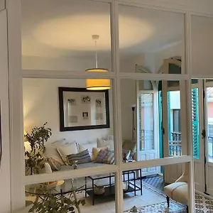 https://casa-de-los-escuderos-malaga-centro-historico.es-andalucia.com