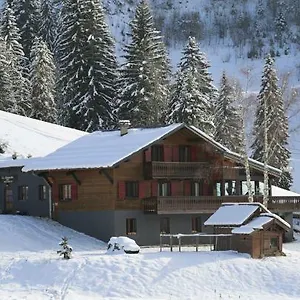 https://la-chanterelle-mountain-lodge.hotels-rhonealpes.com