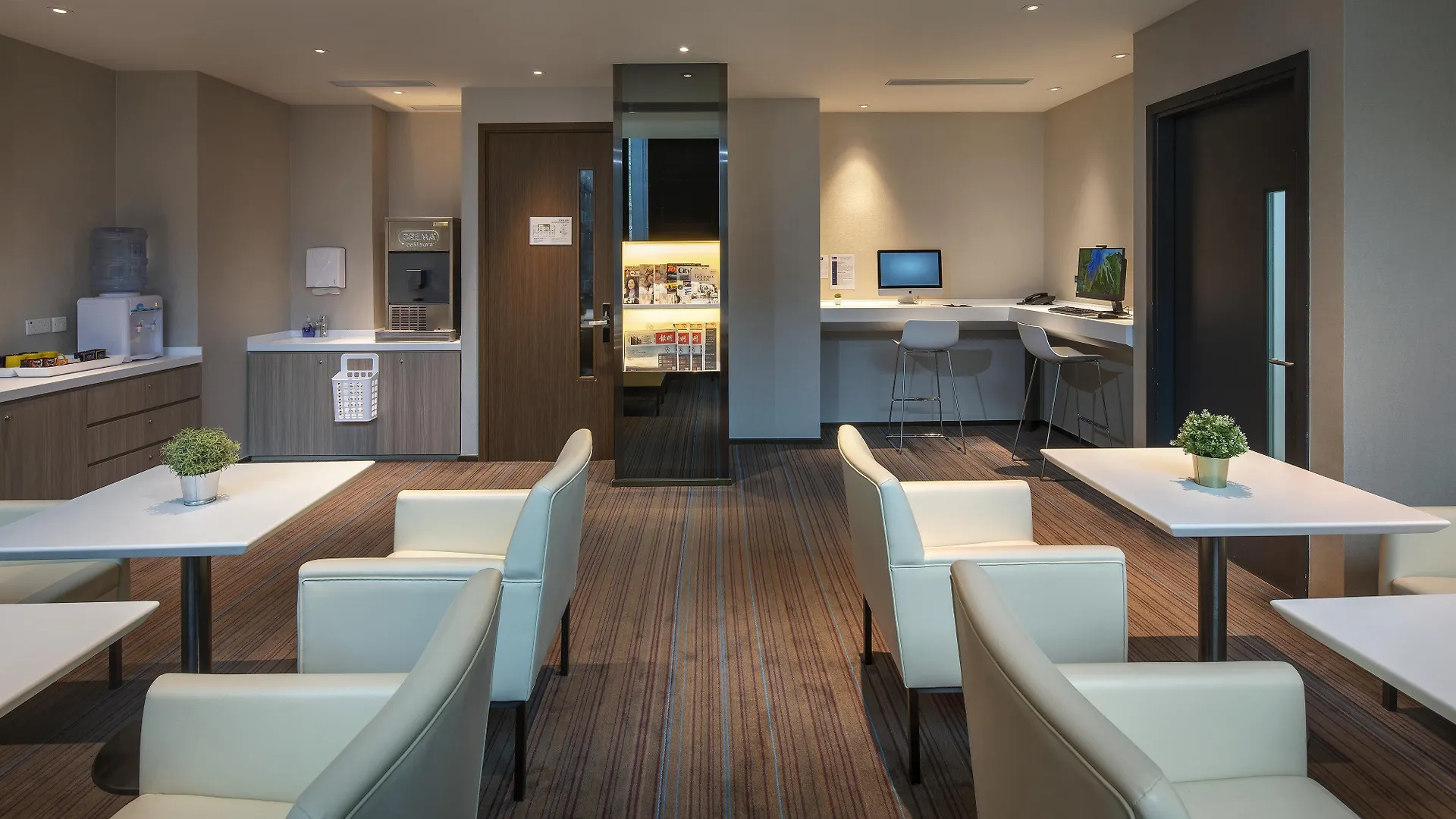 Holiday Inn Express Hong Kong Kowloon Cbd2 By Ihg 3*,