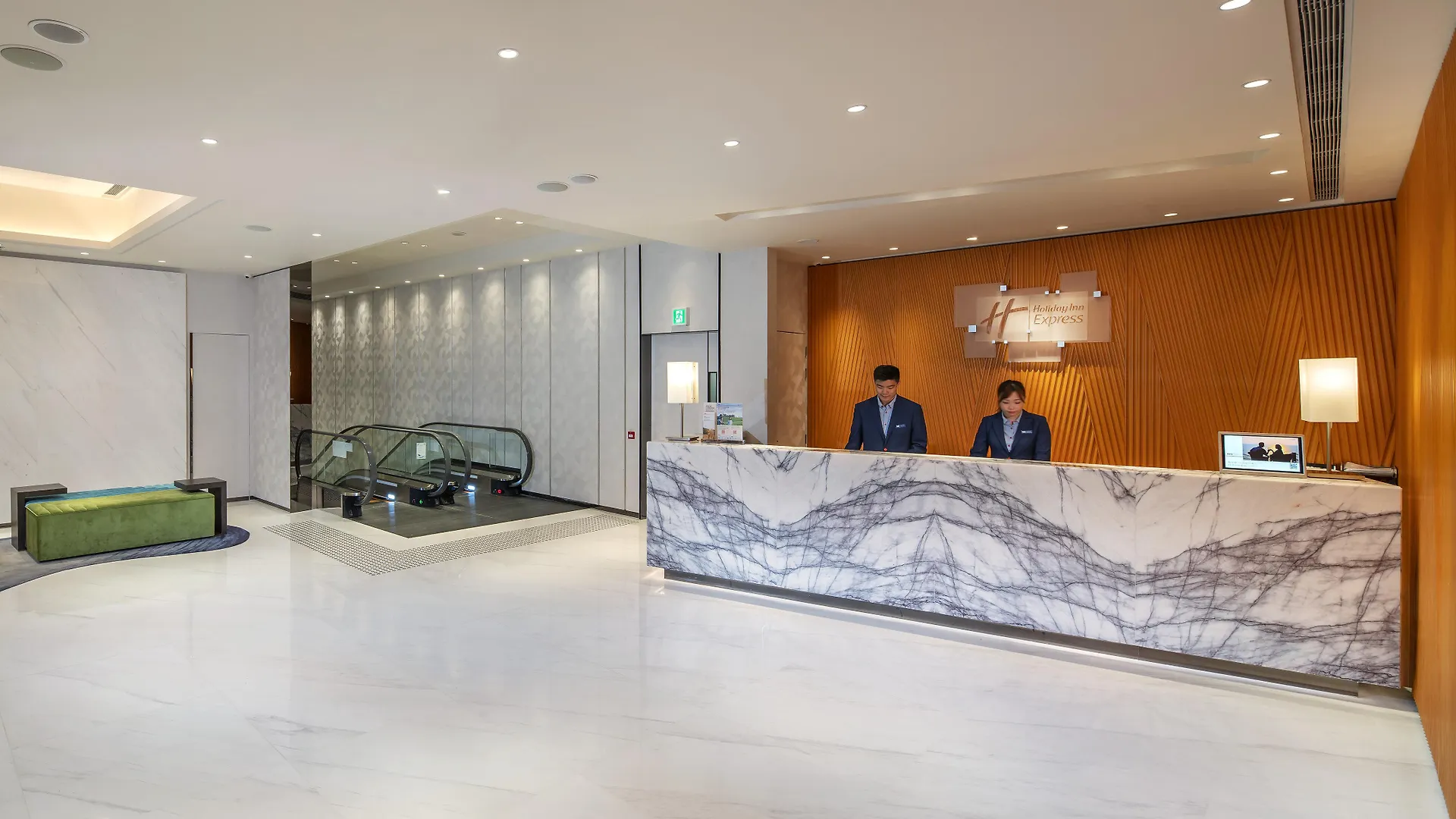 Holiday Inn Express Hong Kong Kowloon Cbd2 By Ihg
